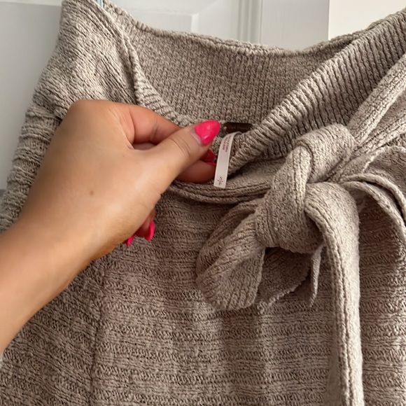 Claudia Ribbed Skirt - Picture 4 of 4